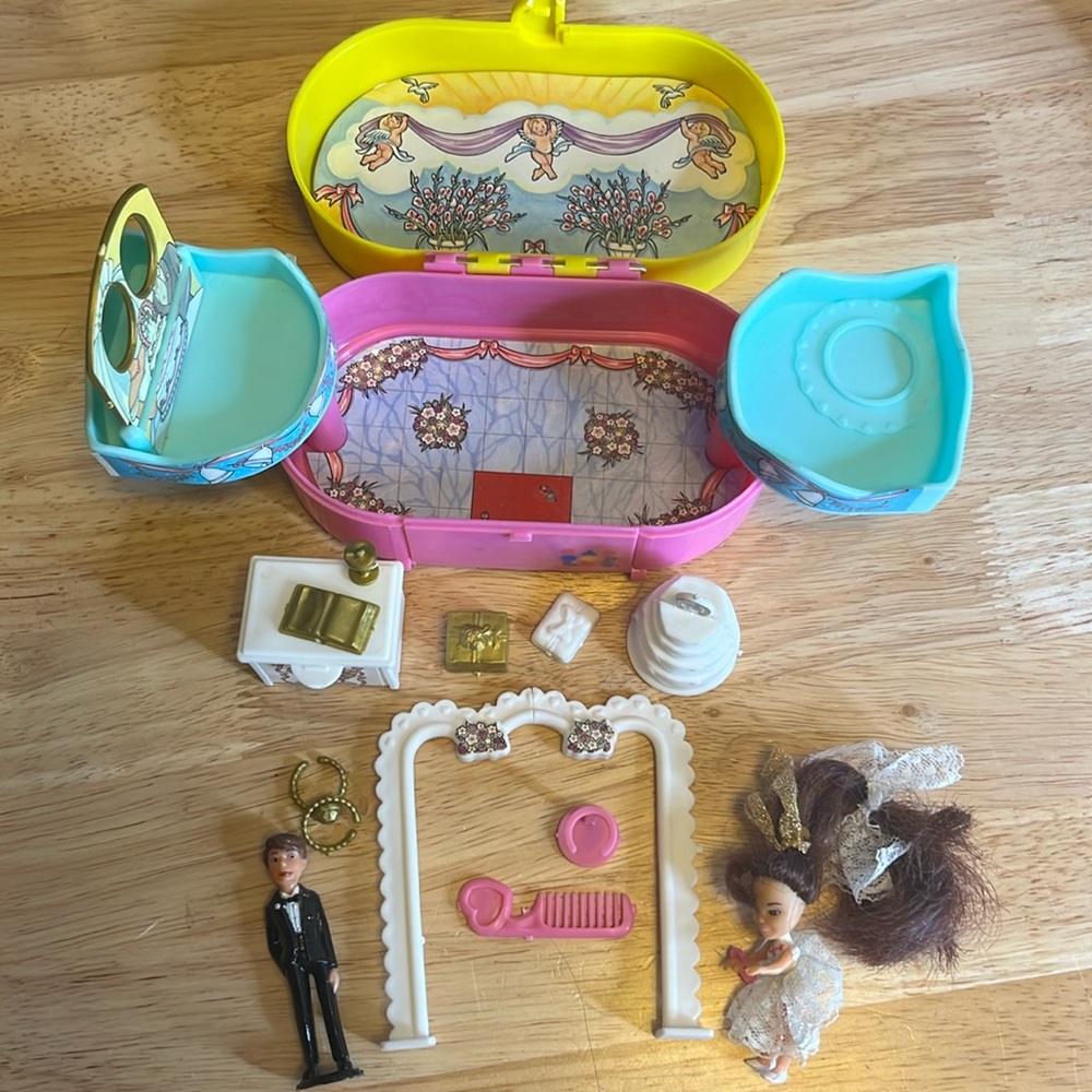 Mini Caboodles Wedding Ceremony Playset Bride Groom Doll Vintage 1993 Toy Biz